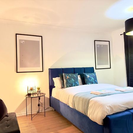 Rnm - Business Professionals Ready, Cost Effective For Large Stays! 3 Bedroom Lounge, Private Access & Entire Place, Kitchen & Washroom With Amenities, Smart Tv, Easy Access, Fast Wifi, Large Driveway, Great Transport Links, Near Worcester Hospital A Экстерьер фото