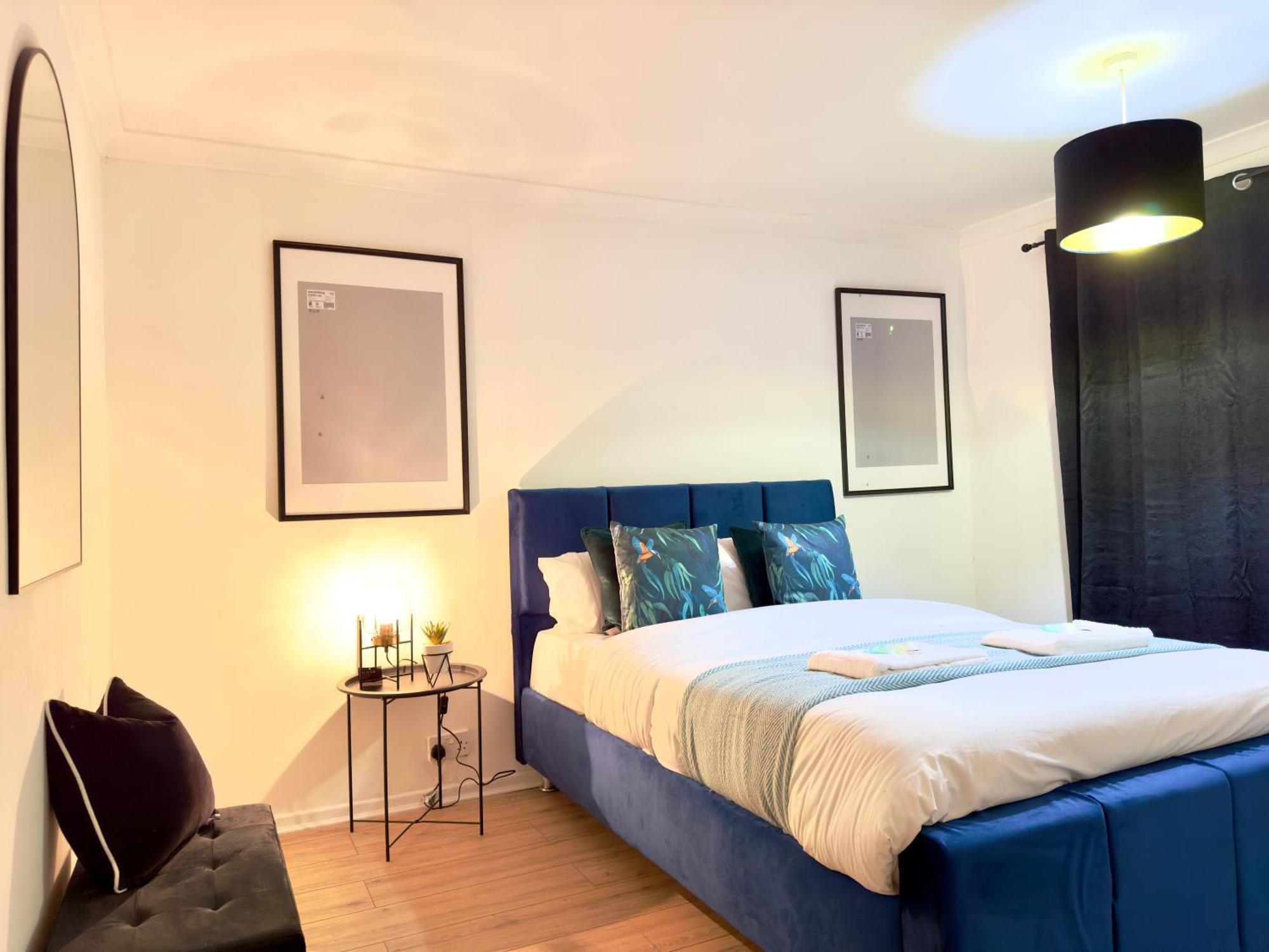 Rnm - Business Professionals Ready, Cost Effective For Large Stays! 3 Bedroom Lounge, Private Access & Entire Place, Kitchen & Washroom With Amenities, Smart Tv, Easy Access, Fast Wifi, Large Driveway, Great Transport Links, Near Worcester Hospital A Экстерьер фото
