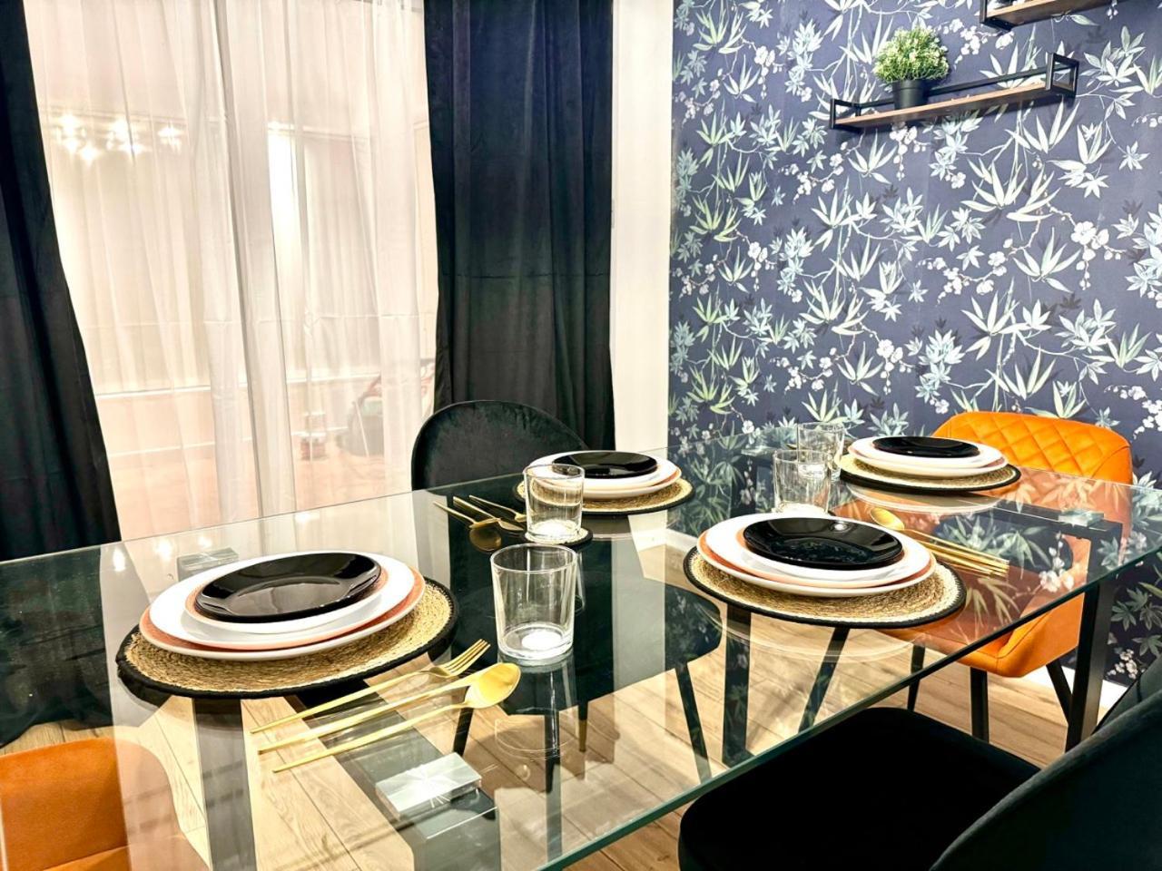 Rnm - Business Professionals Ready, Cost Effective For Large Stays! 3 Bedroom Lounge, Private Access & Entire Place, Kitchen & Washroom With Amenities, Smart Tv, Easy Access, Fast Wifi, Large Driveway, Great Transport Links, Near Worcester Hospital A Экстерьер фото